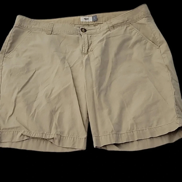 Old Navy Shorts - Picture 1 of 3